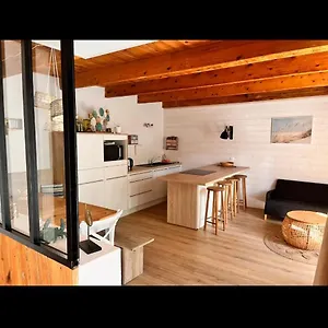 Hébergement de vacances Jolie Maison Au Port De L’ile Tudy, Île-Tudy